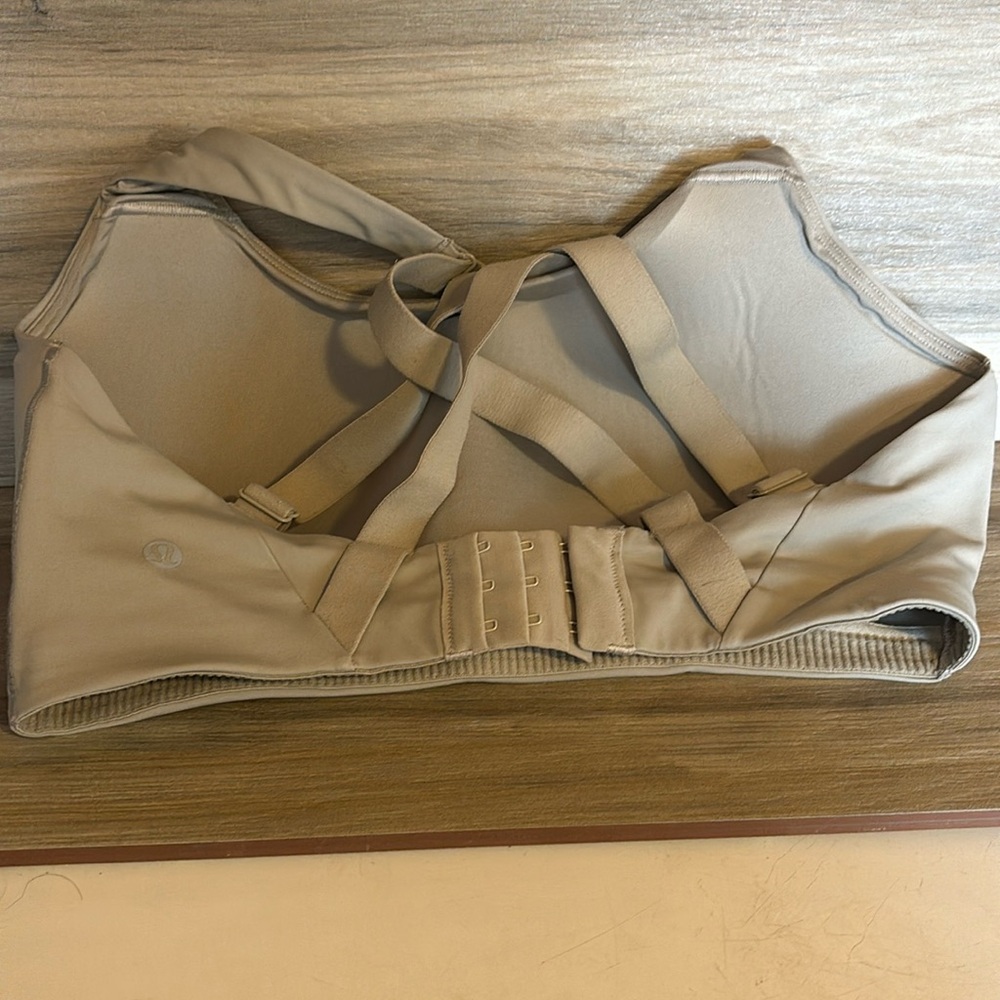 Lululemon Energy Bra raw linen 34DDD